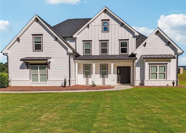 Property at 2049 Chestnut Oak Trl, Commerce, GA 30530, 5 beds, 3 baths