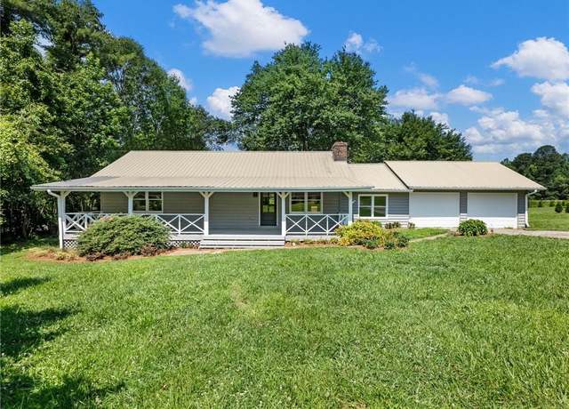 Property at 6405 Jenny Lynn Ct, Clermont, GA 30527, 3 beds, 2 baths