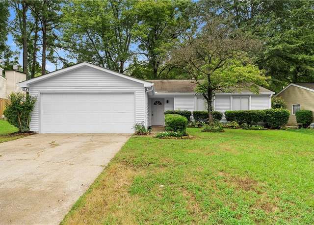 Property at 10630 Worthington Hills Mnr, Roswell, GA 30076, 3 beds, 2 baths