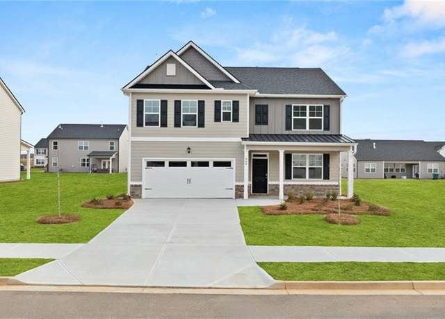 Property at 268 Lauritsen Way, Newnan, GA 30265, 5 beds, 3.5 baths