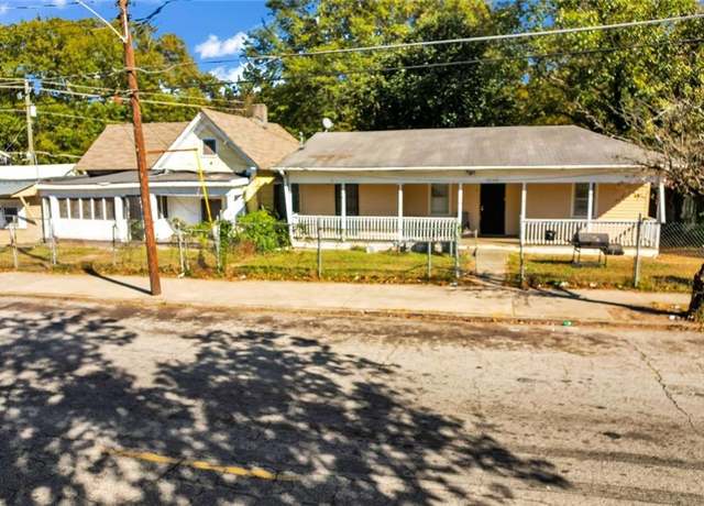 Property at 1644 Lakewood Ave SE, Atlanta, GA 30315, 3 beds, 2 baths