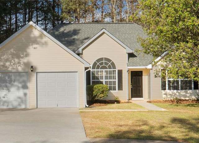 Property at 4625 Thermal Ct, Douglasville, GA 30135, 3 beds, 2 baths