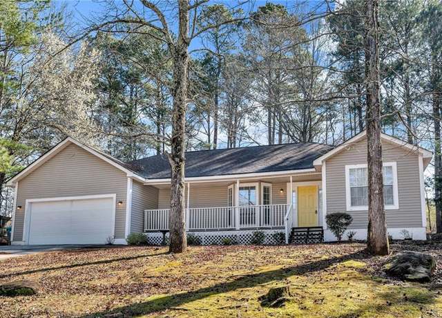 Property at 50 Riverside Ct, Hampton, GA 30228, 3 beds, 2 baths