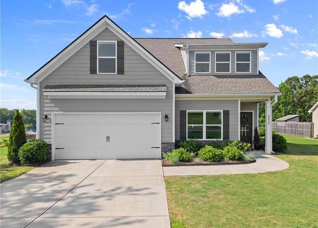 Property at 4413 Barefoot Run, Gainesville, GA 30506, 4 beds, 2.5 baths