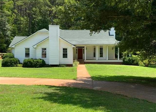 Property at 3639 Holly Springs Rd, Rockmart, GA 30153, 3 beds, 3 baths