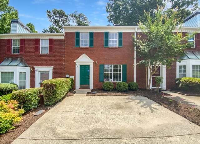 Property at 688 Anderson Walk, Marietta, GA 30062, 2 beds, 2.5 baths