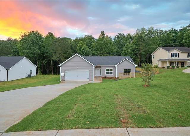 Property at 275 Green Commons Dr, Covington, GA 30016, 3 beds, 2 baths