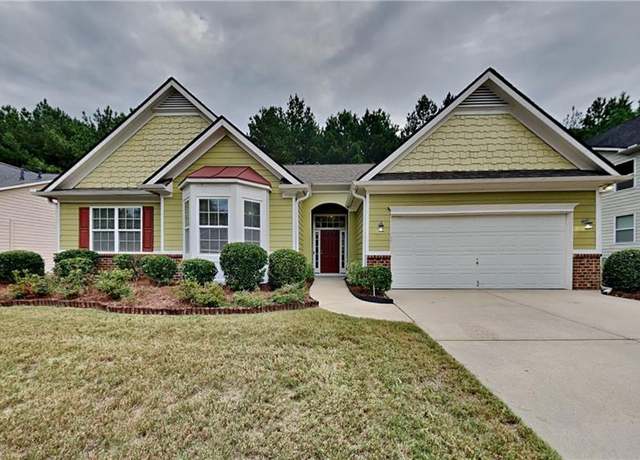 Property at 349 Southgate Dr, Locust Grove, GA 30248, 3 beds, 2 baths