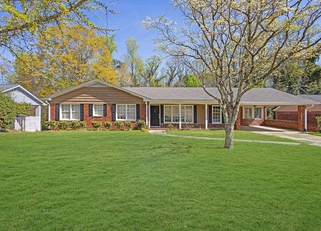 Property at 2609 Colonial Dr, Atlanta, GA 30337, 3 beds, 2 baths
