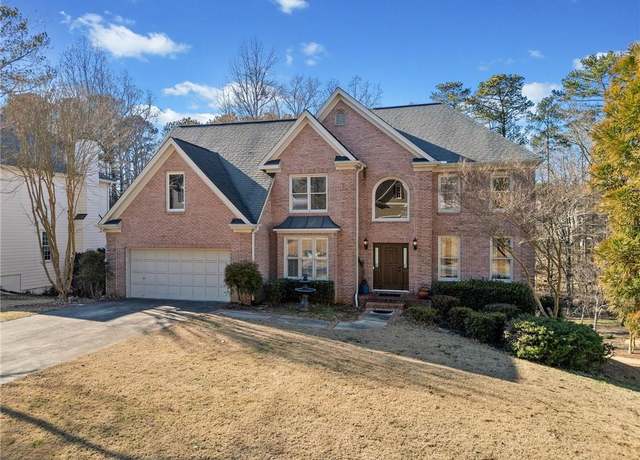 Property at 735 Amberton Close, Suwanee, GA 30024, 5 beds, 4 baths