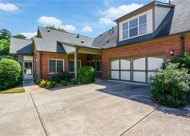 Property at 120 Chastain Rd #202, Marietta, GA 30144, 4 beds, 3 baths