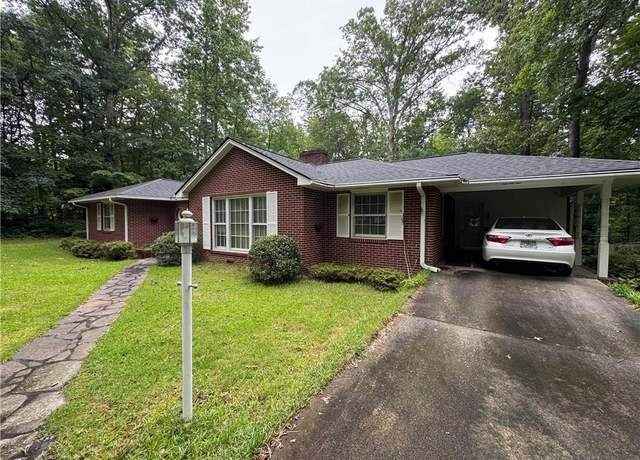 Property at 127 Pirklewood Cir, Cumming, GA 30040, 2 beds, 2 baths