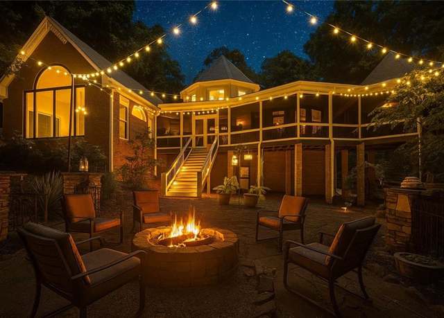 Property at 3978 Devonshire Dr, Marietta, GA 30066, 3 beds, 2.5 baths