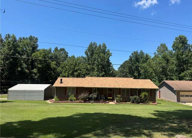 Property at 8380 Cedar Grove Rd, Fairburn, GA 30213, 3 beds, 2 baths