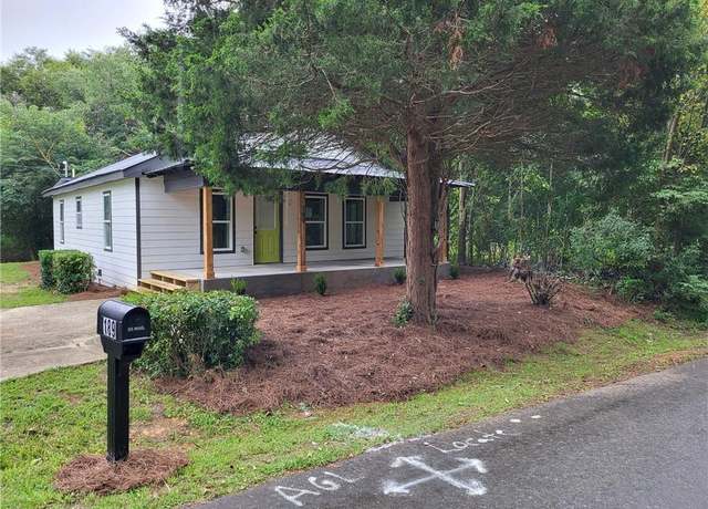 Property at 189 Sycamore St, Rockmart, GA 30153, 3 beds, 2 baths