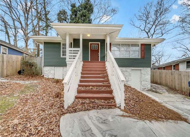 Property at 136 Victor Cir NW, Atlanta, GA 30314, 3 beds, 2 baths