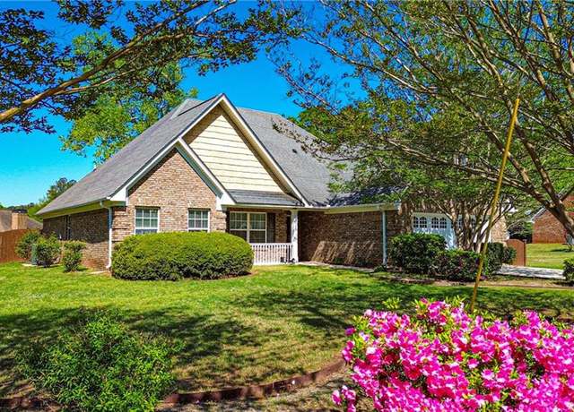 Property at 925 Wynn Rd, Mcdonough, GA 30252, 4 beds, 2 baths