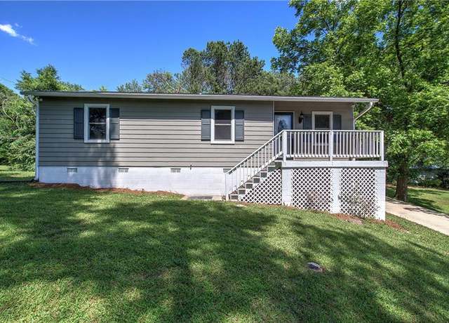 Property at 18 Dodson Rd SW, Cartersville, GA 30120, 3 beds, 2 baths