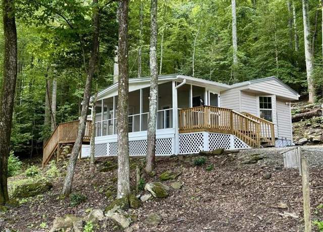 Property at 4770 Jones Gap Rd, Hiawassee, GA 30546, 3 beds, 2 baths