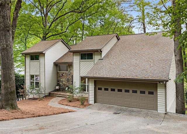 Property at 9295 Martin Rd, Roswell, GA 30076, 5 beds, 3.5 baths