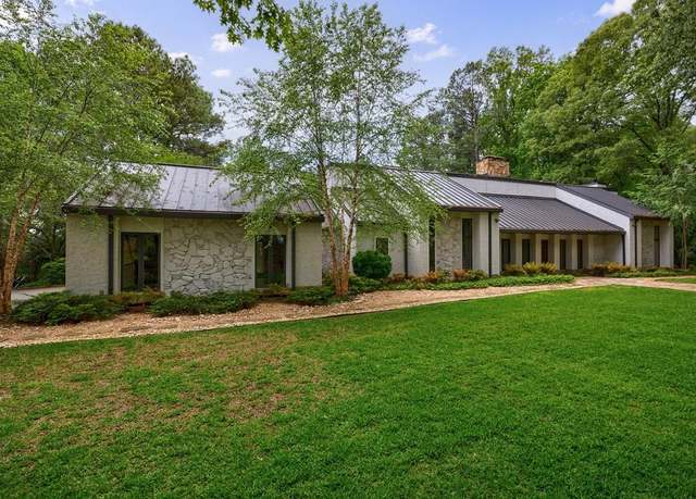 Property at 5120 Jett Forest Trl, Atlanta, GA 30327, 5 beds, 4.5 baths