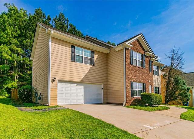 Property at 5018 Upper Elm St, Atlanta, GA 30349, 4 beds, 2.5 baths