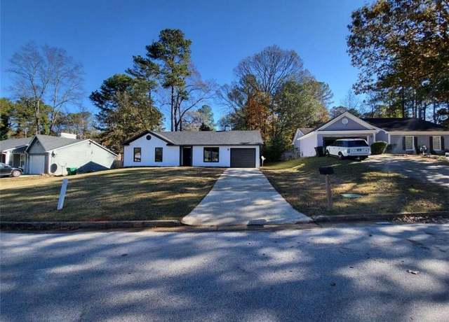 Property at 915 Fox Valley Ct, Stone Mountain, GA 30088, 3 beds, 2 baths
