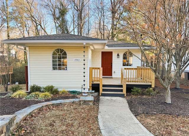 Property at 1943 Main St NW, Atlanta, GA 30318, 3 beds, 2 baths