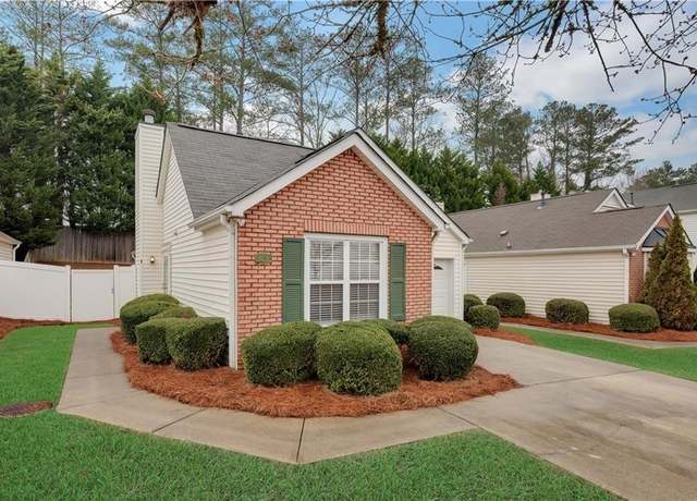 Property at 1029 Daventry Xing, Woodstock, GA 30188, 2 beds, 2 baths