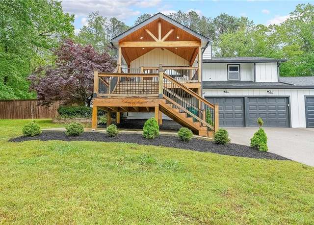 Property at 110 W Putnam Ferry Rd, Woodstock, GA 30189, 4 beds, 3 baths