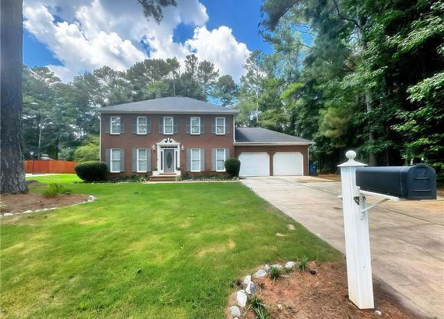 Property at 1805 Skidmore Cir, Lawrenceville, GA 30044, 4 beds, 2.5 baths
