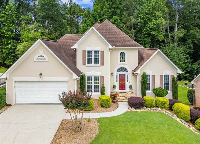 Property at 310 Medridge Dr, Alpharetta, GA 30022, 3 beds, 2.5 baths