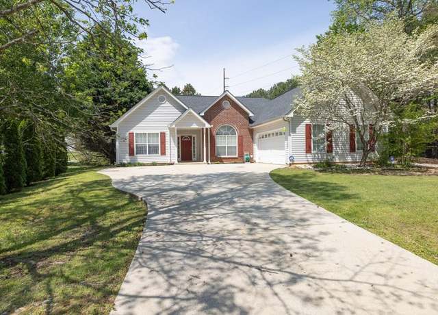 Property at 1635 Round Rd, Grayson, GA 30017, 3 beds, 2 baths
