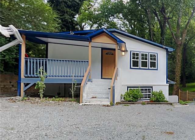 Property at 235 Keaton St SW, Marietta, GA 30008, 4 beds, 2 baths