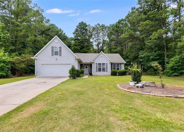 Property at 25 Chemin Pl, Sharpsburg, GA 30277, 3 beds, 2 baths