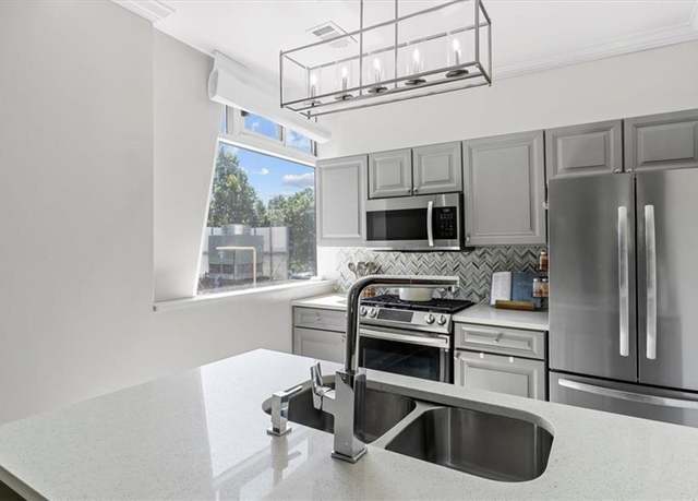 Property at 2479 Peachtree Rd NE #105, Atlanta, GA 30305, 1 bed, 1 bath