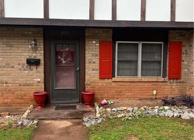 Property at 1451 Wamsley Way, Stone Mountain, GA 30083, 2 beds, 1.5 baths