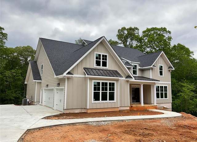 Property at 6861 GA Hwy 5, Douglasville, GA 30135, 5 beds, 4.5 baths