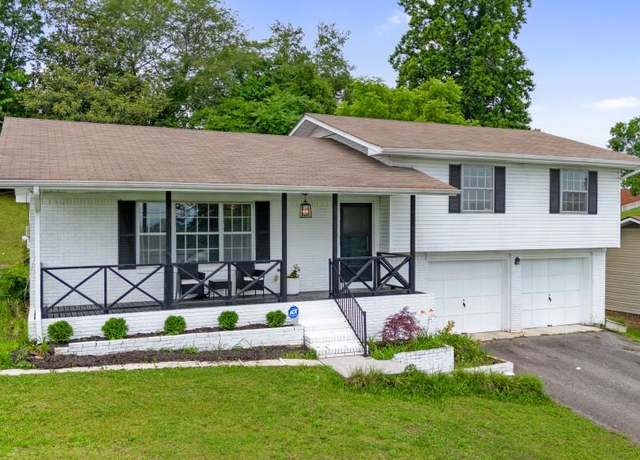 Property at 1717 E Rebel Rd, Rossville, GA 30741, 3 beds, 2 baths