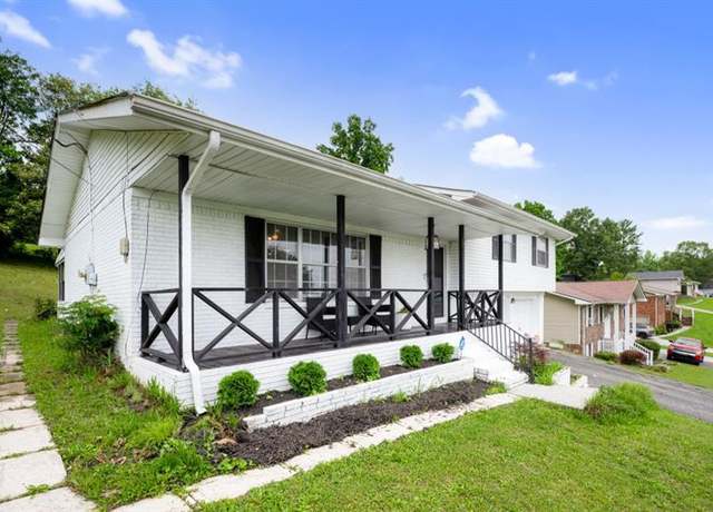 Property at 1717 E Rebel Rd, Rossville, GA 30741, 3 beds, 2 baths
