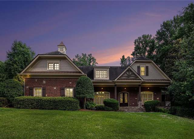 Property at 287 Scenic Falls Blvd, Hoschton, GA 30548, 7 beds, 4.5 baths