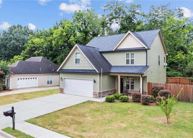 Property at 132 Highland Dr, Rockmart, GA 30153, 3 beds, 2.5 baths