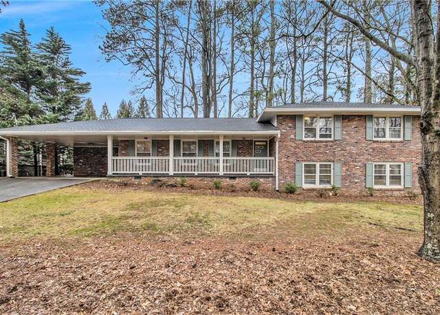 Property at 2791 Ponderosa Cir, Decatur, GA 30033, 4 beds, 3 baths