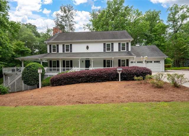 Property at 4920 Hampton Lake Dr, Marietta, GA 30068, 5 beds, 3.5 baths
