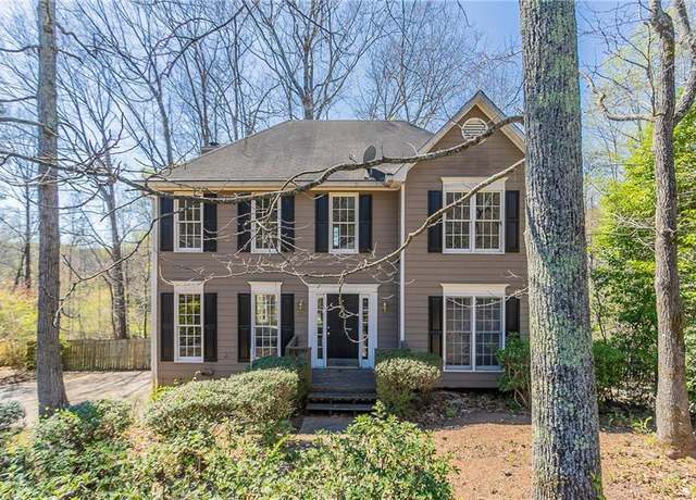 Property at 2072 Arbor Forest Dr SW, Marietta, GA 30064, 4 beds, 2.5 baths