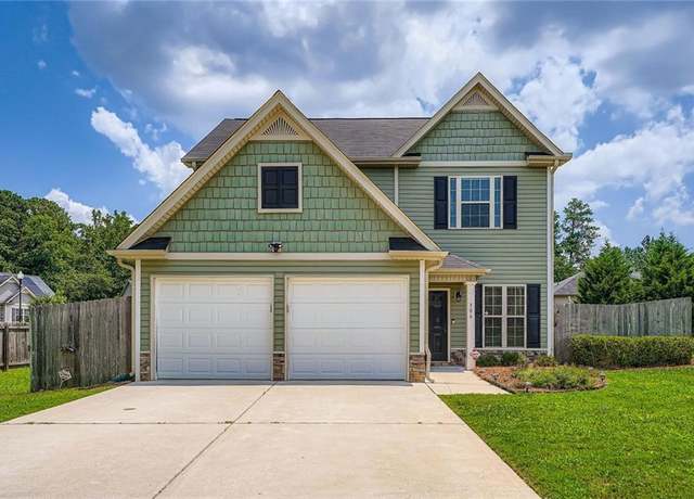Property at 306 Station Dr, Dallas, GA 30157, 3 beds, 2.5 baths
