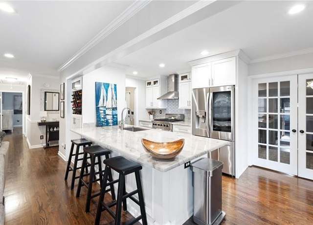 Property at 154 Cold Creek Dr, Alpharetta, GA 30009, 5 beds, 3.5 baths