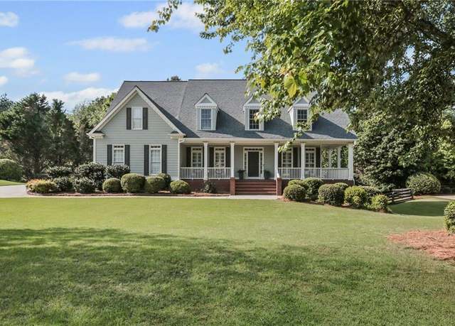 Property at 393 Taylor Glen Dr, Alpharetta, GA 30004, 5 beds, 5.5 baths