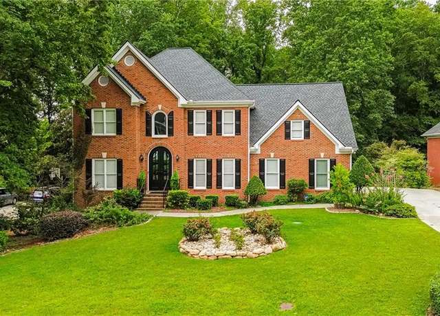 Property at 1716 Crowes Lake Ct, Lawrenceville, GA 30043, 5 beds, 3.5 baths