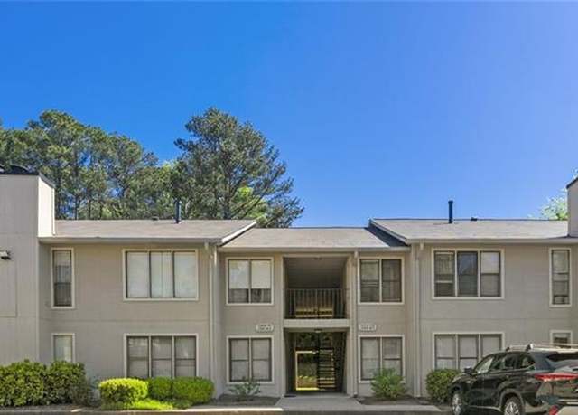 Property at 1371 Branch Dr, Tucker, GA 30084, 2 beds, 2 baths